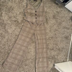 Women's Plaid Jumpsuit in Gray
